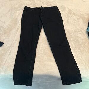 New York & Company Low Rise Legging Jean Size 6-Black